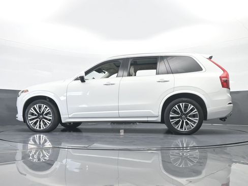 Used 2020 Volvo XC90 T5 Momentum w/ Protection Package Premier image 58