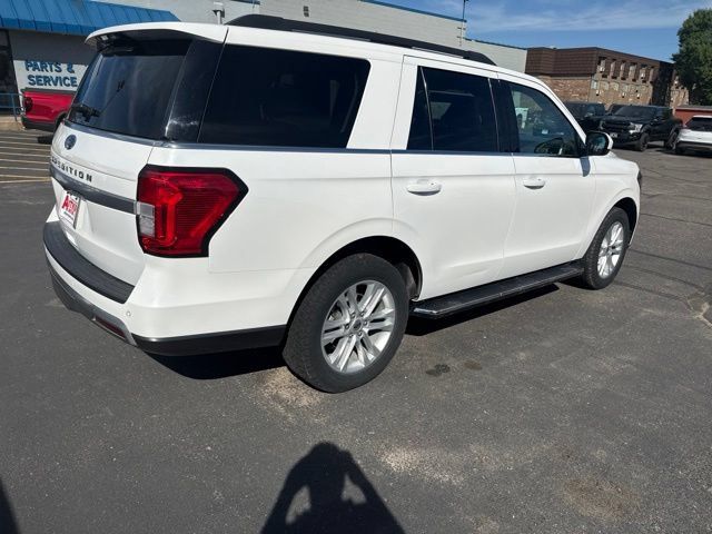 Used 2022 Ford Expedition XLT AWD/4WD image 4