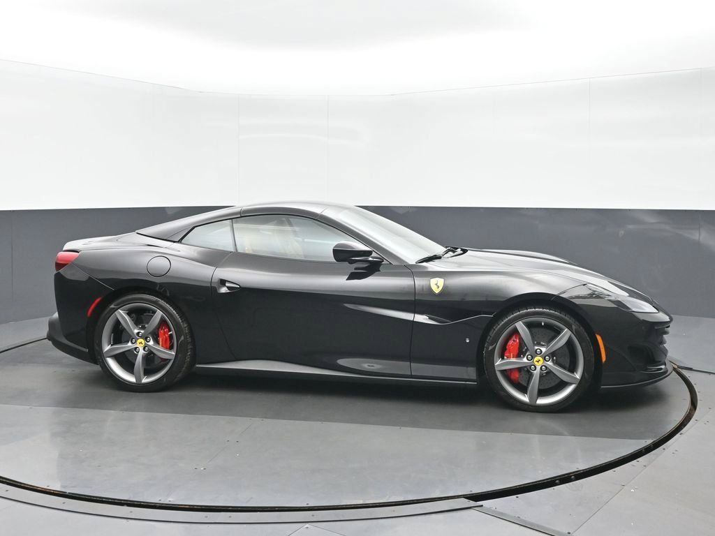 Used 2020 Ferrari Portofino RWD image 2