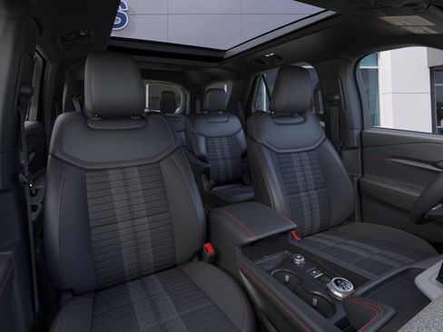 New 2026 Ford Explorer ST-Line w/ ST-Line Street Pack AWD/4WD image 10