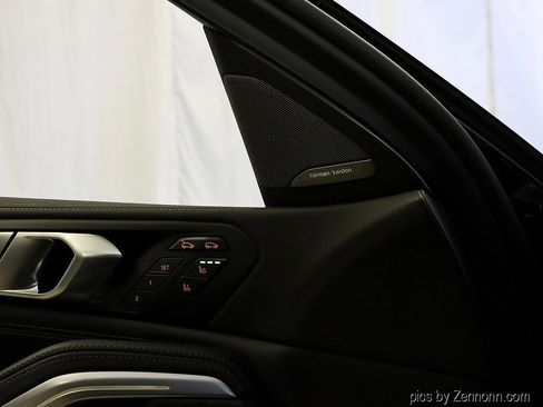 Used 2026 BMW X6 xDrive40i w/ Climate Comfort Package image 28