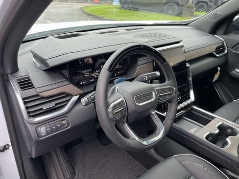 New 2026 GMC Acadia Denali w/ Super Cruise Package image 10