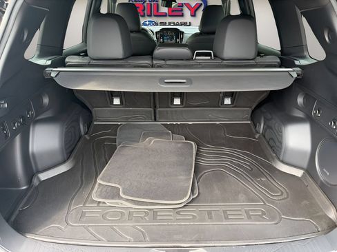 Certified 2025 Subaru Forester Touring AWD/4WD image 17