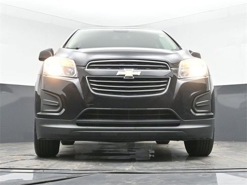 Used 2015 Chevrolet Trax LS w/ LPO, Cargo Package image 43