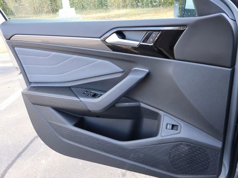 New 2026 Volkswagen Jetta SEL image 36