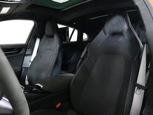 Used 2025 Porsche Panamera Turbo image 5