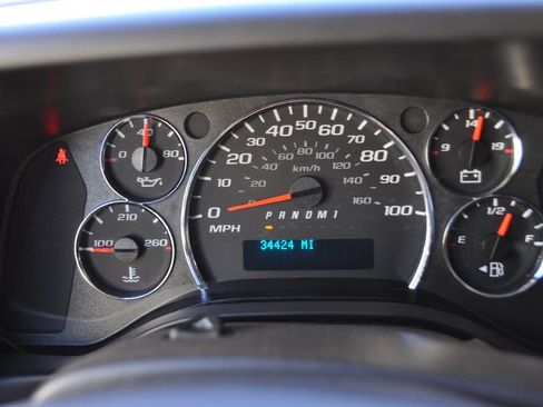 Used 2015 GMC Savana 2500 LS w/ Cold Climate Package RWD image 17