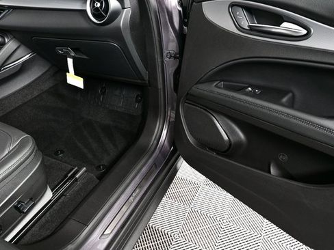 New 2025 Alfa Romeo Stelvio Sprint w/ Convenience Package image 23