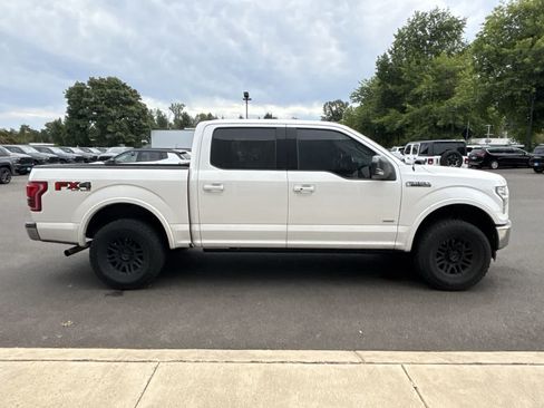 Used 2017 Ford F150 Lariat w/ Equipment Group 501A Mid AWD/4WD image 4
