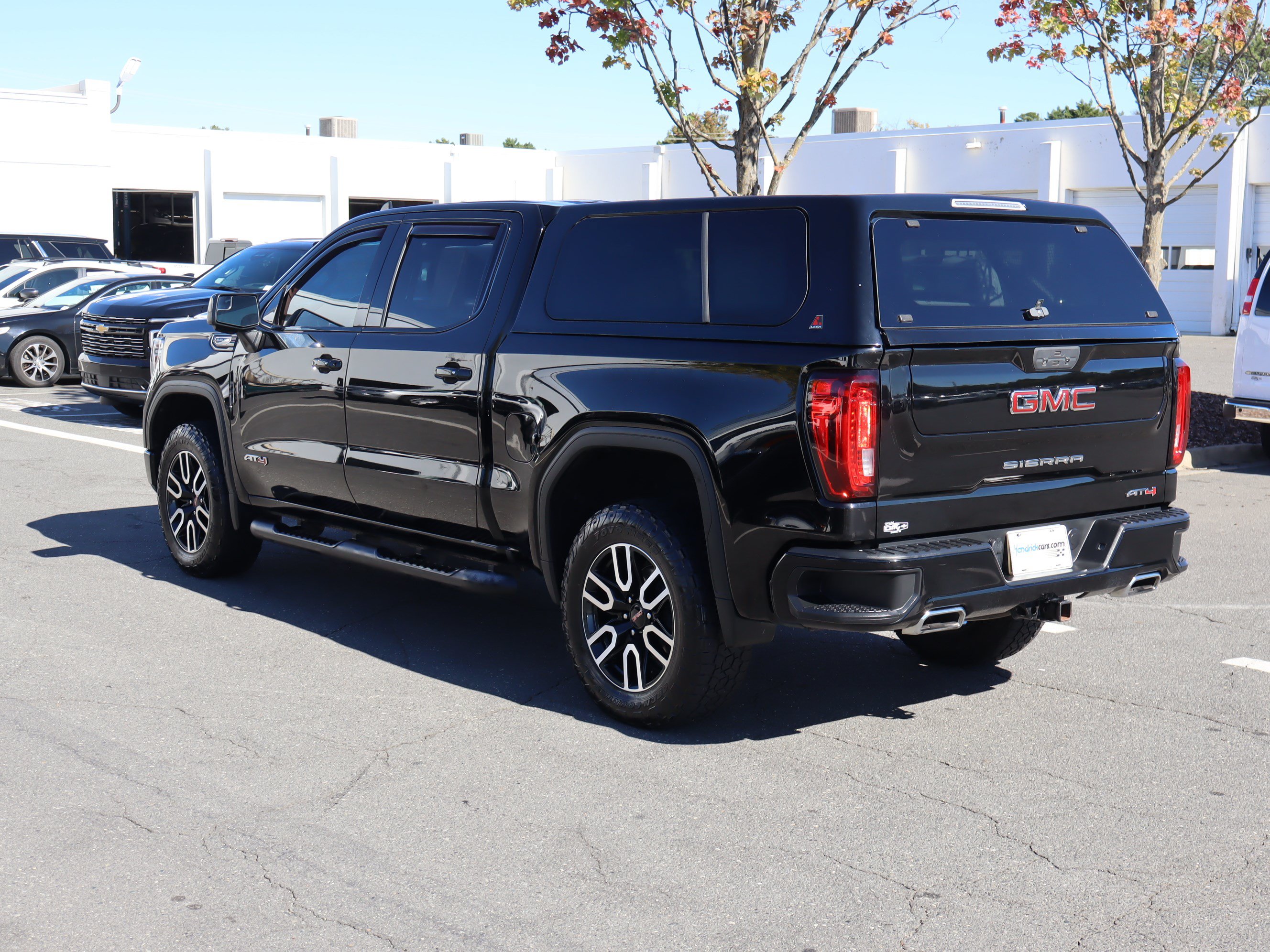 Used 2021 GMC Sierra 1500 AT4 w/ AT4 Preferred Package AWD/4WD image 8