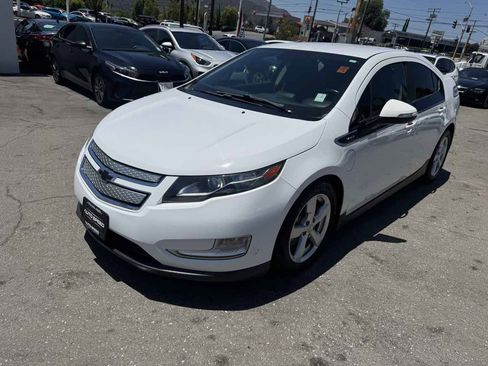 Used 2014 Chevrolet Volt image 3