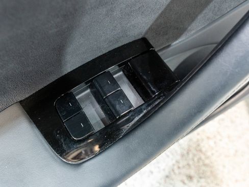 Used 2018 Tesla Model 3 Long Range image 14