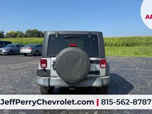 Used 2017 Jeep Wrangler Unlimited Sport w/ Quick Order Package 24S AWD/4WD image 8