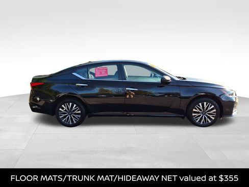 Certified 2023 Nissan Altima 2.5 SV AWD/4WD image 6