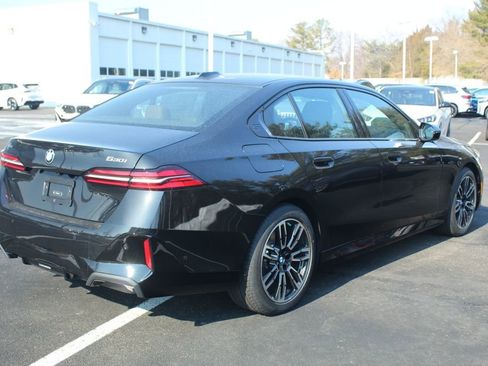 New 2026 BMW 530i xDrive w/ M Sport Package AWD/4WD image 10