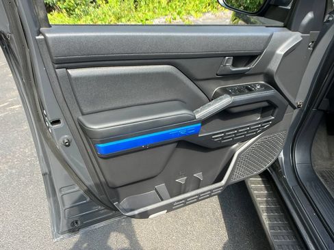 Used 2025 Toyota 4Runner TRD Sport AWD/4WD image 11