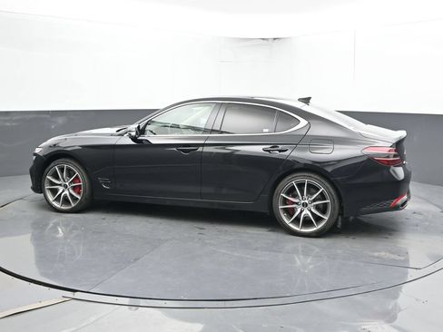 Used 2025 Genesis G70 2.5T AWD/4WD image 9