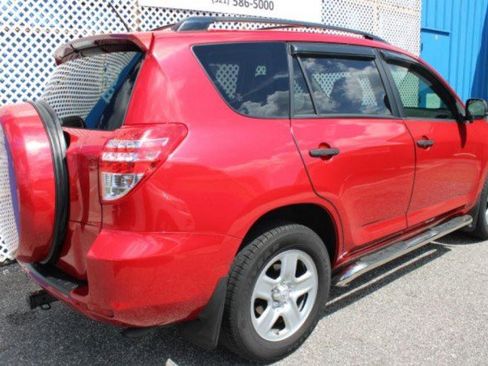 Used 2010 Toyota RAV4 2WD image 3