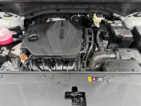 Certified 2025 Kia Sorento S w/ Panoramic Sunroof Package image 13