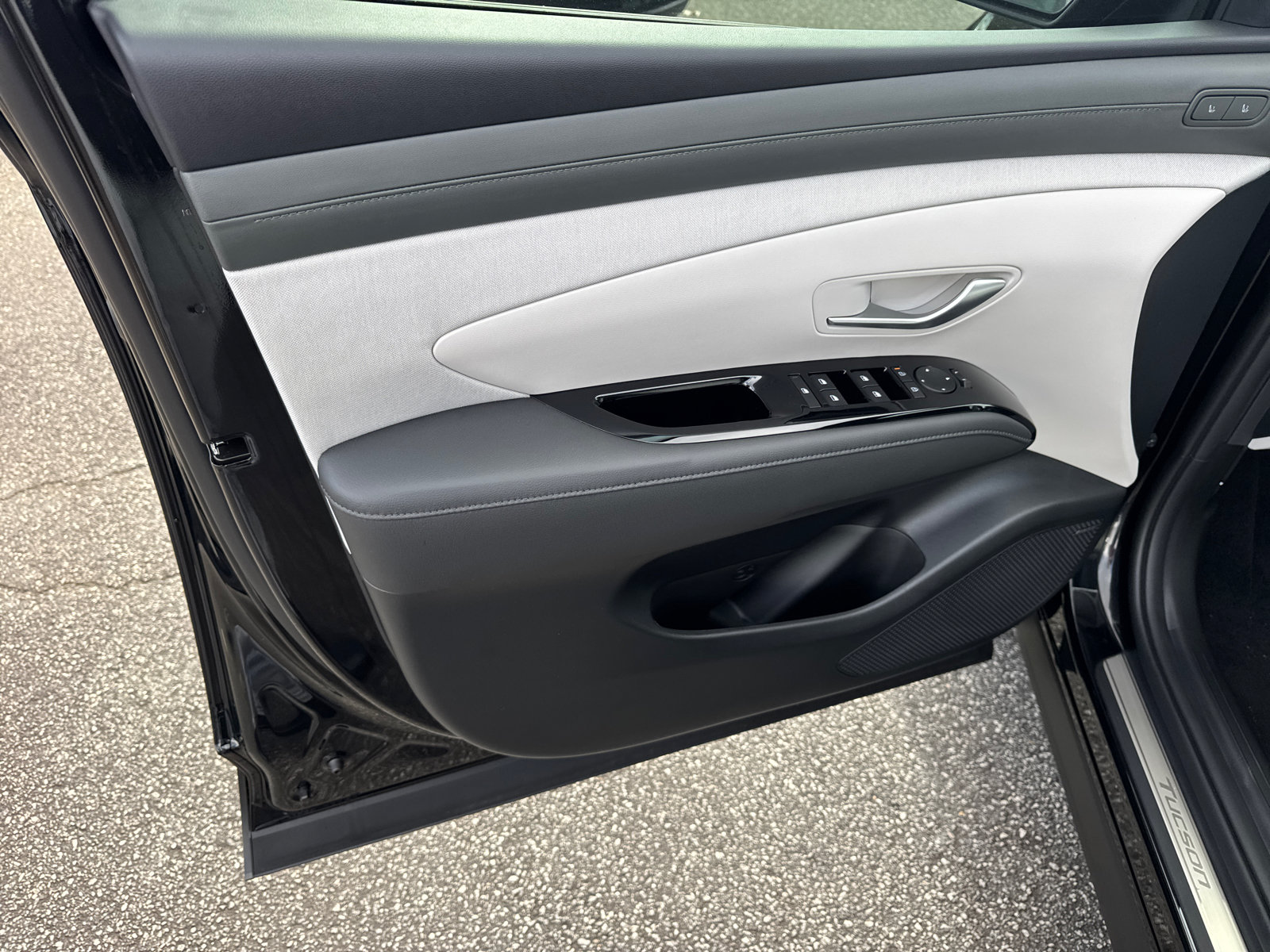 New 2026 Hyundai Tucson Limited FWD image 10