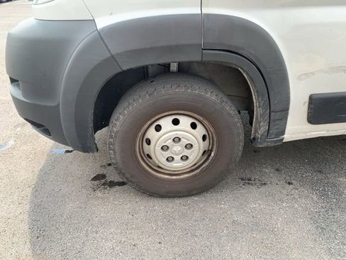 Used 2019 RAM ProMaster 2500 w/ Interior Convenience Group image 9