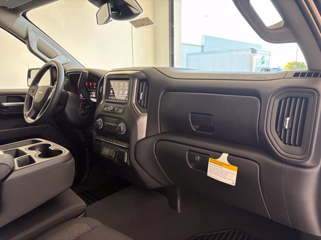 New 2026 Chevrolet Silverado 1500 Custom AWD/4WD image 39
