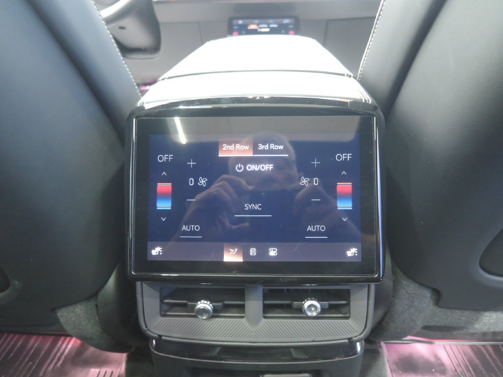 Used 2026 Cadillac Vistiq Platinum AWD/4WD image 41