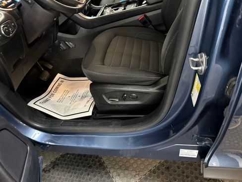 Used 2019 Ford Edge SEL image 31