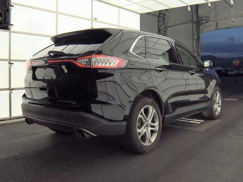 Used 2016 Ford Edge Titanium image 3