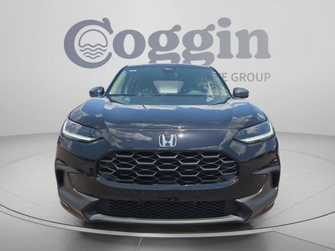 Used 2023 Honda HR-V LX image 8