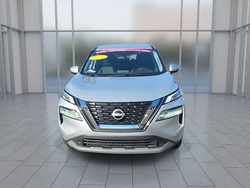 Certified 2022 Nissan Rogue SV AWD/4WD image 3