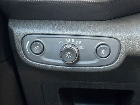 Used 2022 Chevrolet TrailBlazer LT FWD image 18