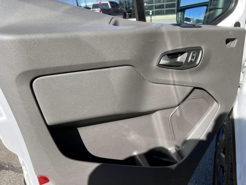Used 2023 Ford Transit 350 XLT image 18