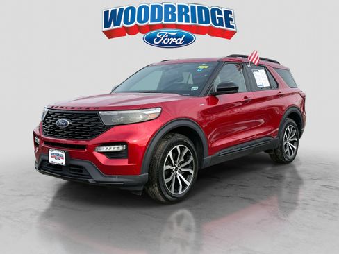 Used 2022 Ford Explorer ST-Line w/ Class IV Trailer Tow Package image 2