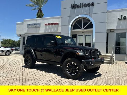 Used 2026 Jeep Wrangler Unlimited Rubicon AWD/4WD image 1