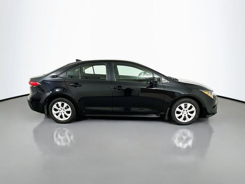 Certified 2025 Toyota Corolla LE FWD image 4