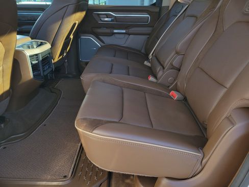 Used 2021 RAM 1500 Limited image 8