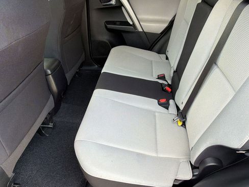 Used 2018 Toyota RAV4 XLE FWD image 24