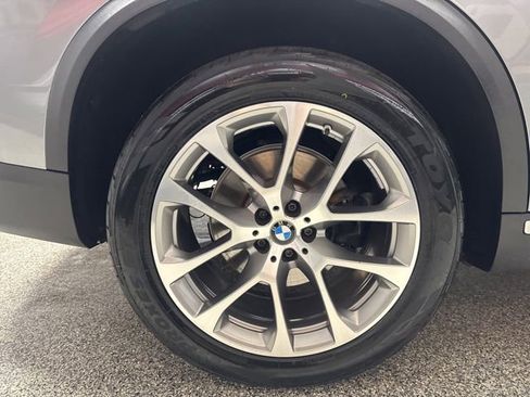 Used 2024 BMW X5 xDrive40i w/ Premium Package AWD/4WD image 23