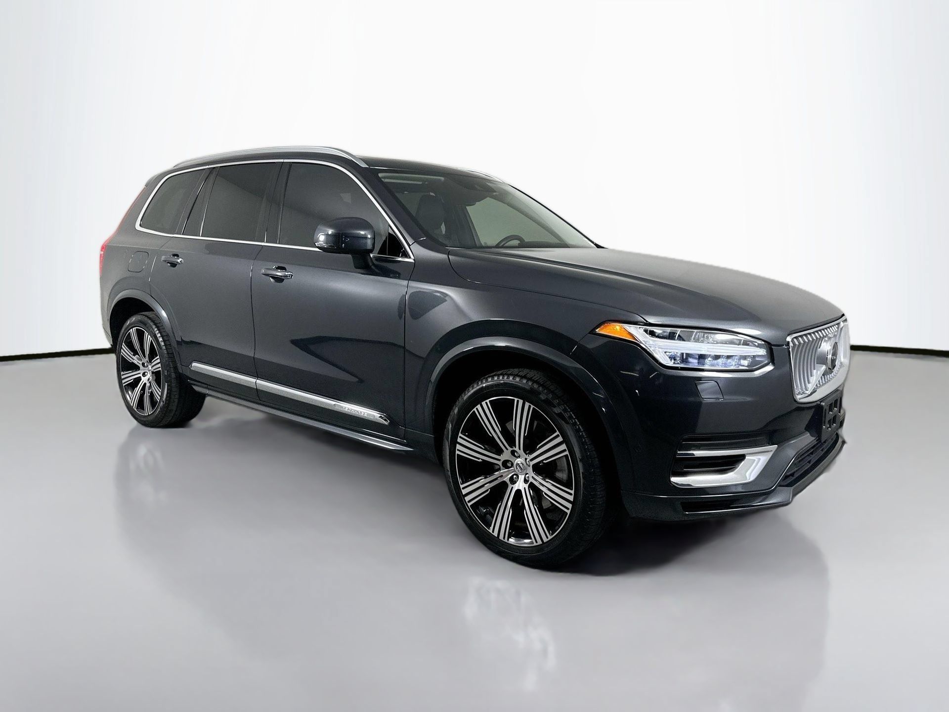 Used 2021 Volvo XC90 T8 Inscription Expression AWD/4WD image 3
