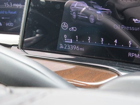 Certified 2024 Cadillac Escalade Sport Platinum w/ LPO, ONYX Package image 27