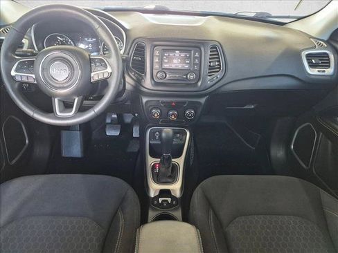 Used 2018 Jeep Compass Sport FWD image 17