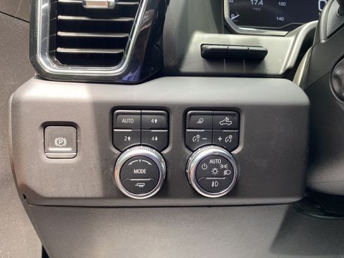 Used 2022 GMC Sierra 1500 Denali Ultimate AWD/4WD image 19