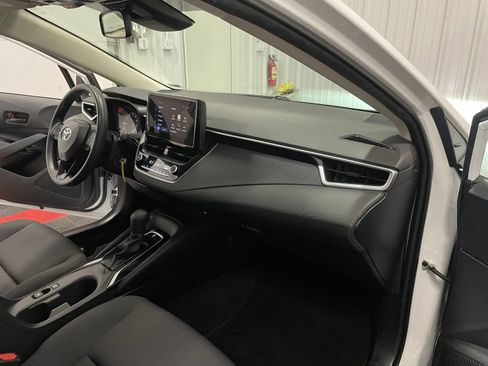 Used 2024 Toyota Corolla LE image 46