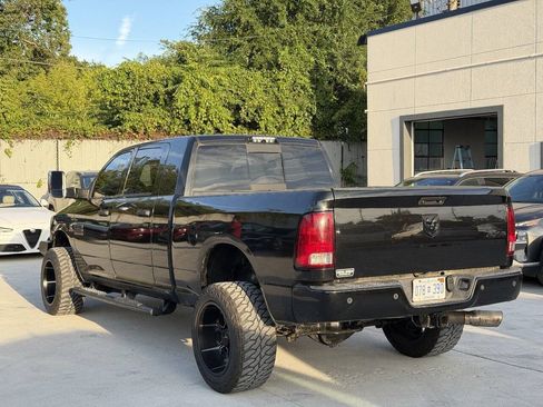 Used 2017 RAM 2500 Big Horn w/ Black Appearance Group AWD/4WD image 5