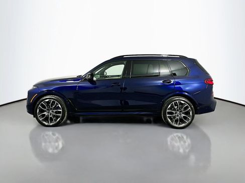 Used 2025 BMW X7 M60i w/ Climate Comfort Package image 8