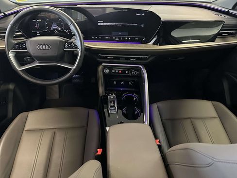 Used 2025 Audi Q5 Premium Plus w/ Premium Plus AWD/4WD image 15