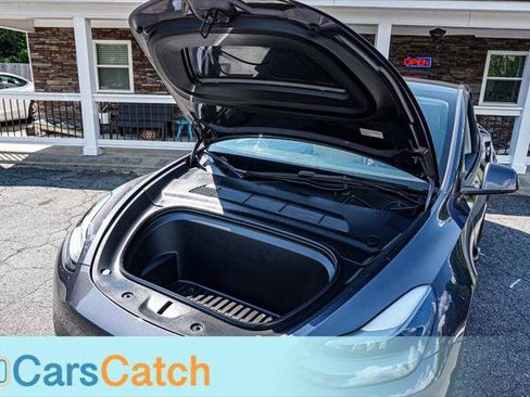 Used 2023 Tesla Model Y Long Range AWD/4WD image 38