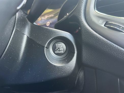 Used 2021 Jeep Compass Latitude FWD image 23