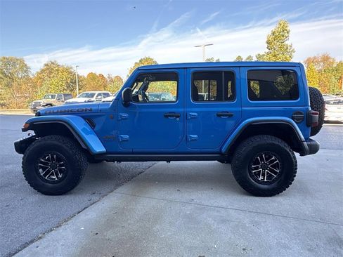 Used 2024 Jeep Wrangler Unlimited Rubicon image 5